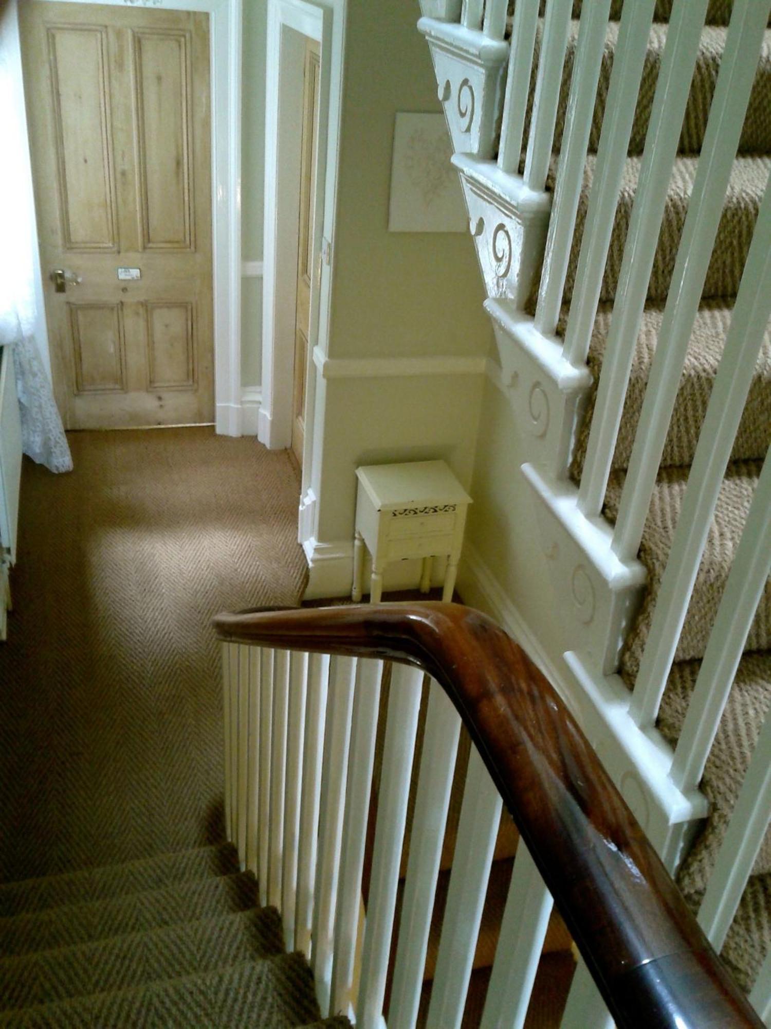 Cornerstones Guest House Сейл Экстерьер фото